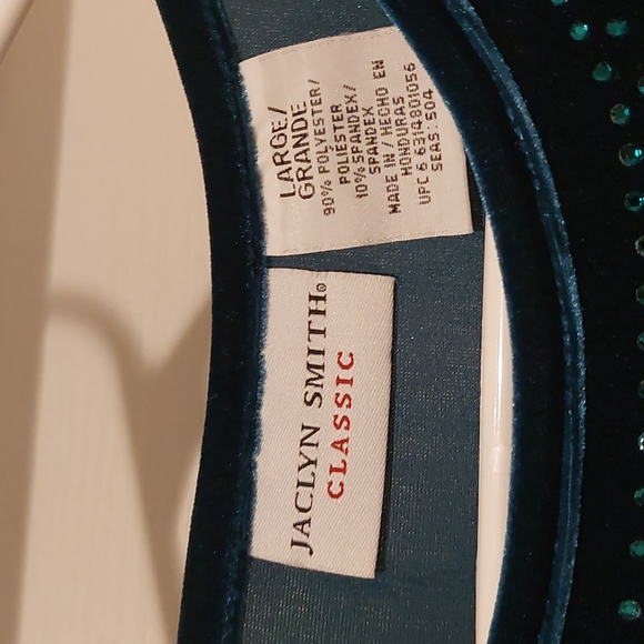 Jaclyn Smith Classic Top - Picture 2 of 8